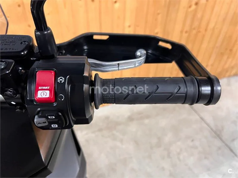 Honda X-ADV – Vista 21