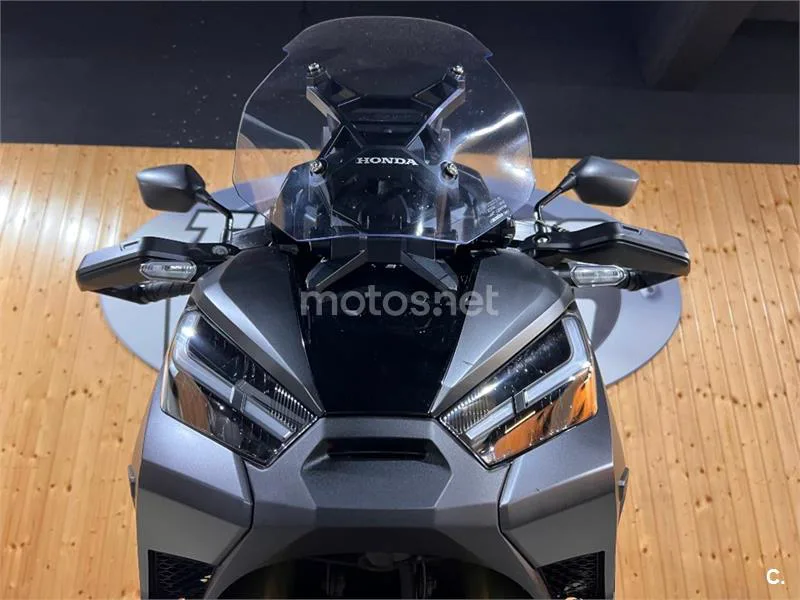 Honda X-ADV – Vista 30