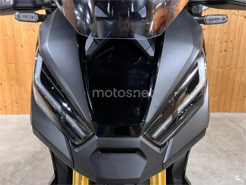 Honda X-ADV – Vista 31