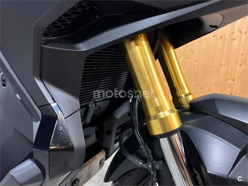 Honda X-ADV – Vista 40
