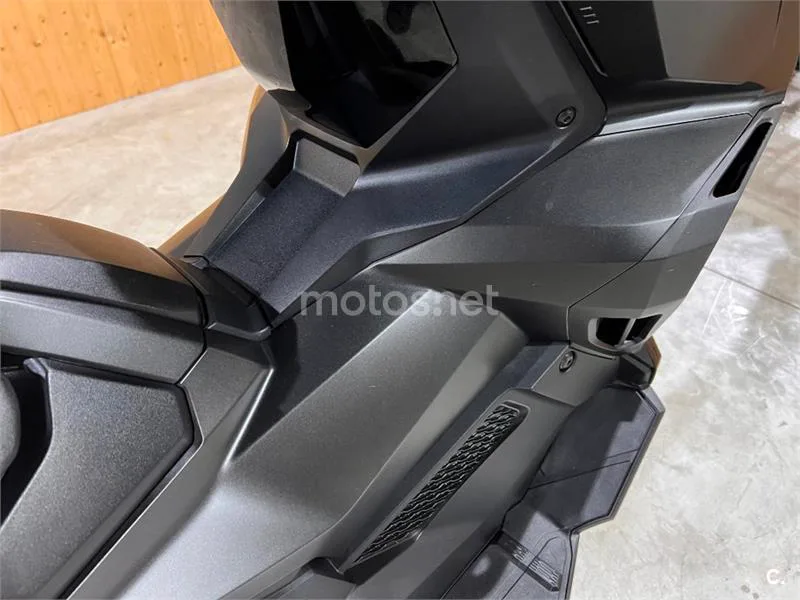 Honda X-ADV – Vista 53