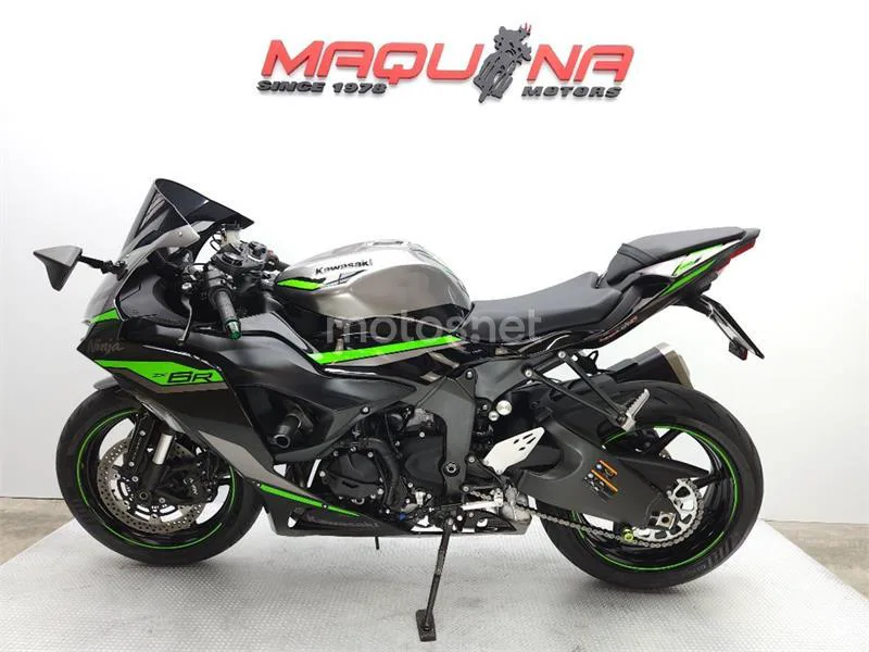 Kawasaki Ninja ZX-6R – Vista 18