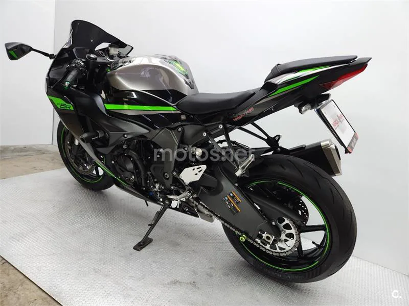 Kawasaki Ninja ZX-6R – Vista 21