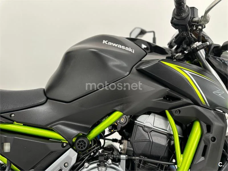 Kawasaki Z650 – Vista 13