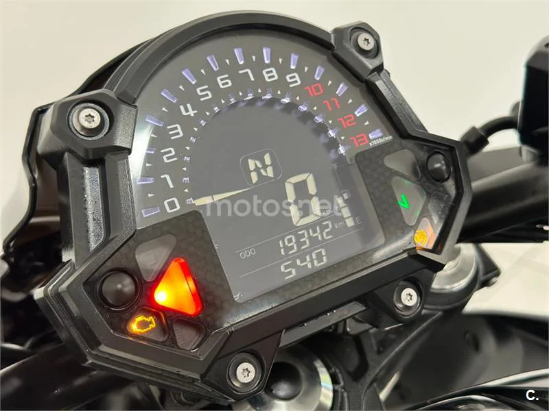 Kawasaki Z650 – Vista 27