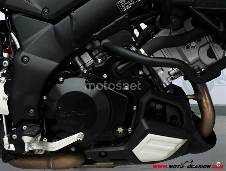 Suzuki V-Strom 1000 XT – Vista 5