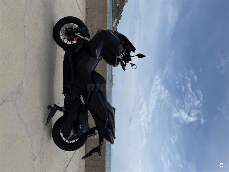 Honda ADV 350 – Vista 5