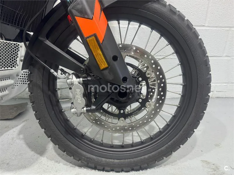 KTM 790 – Vista 12