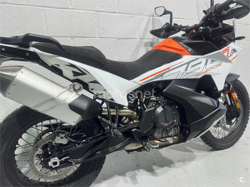 KTM 790 – Vista 16