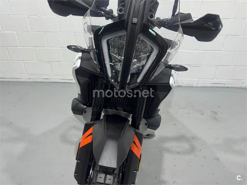 KTM 790 – Vista 18