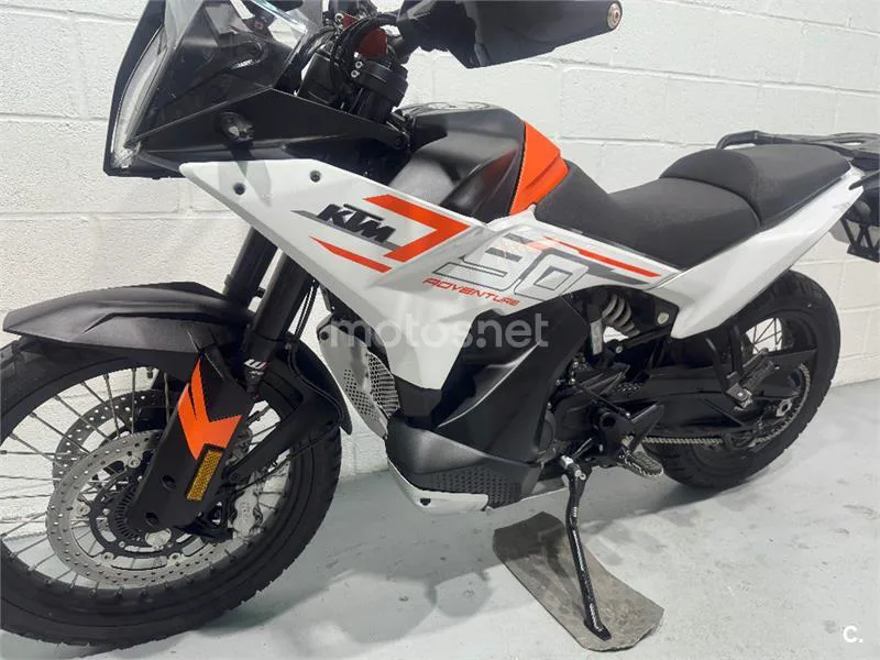 KTM 790 – Vista 23