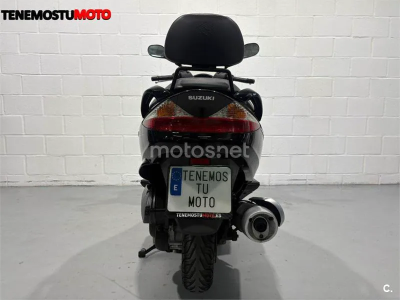 Suzuki Burgman 200 – Vista 8