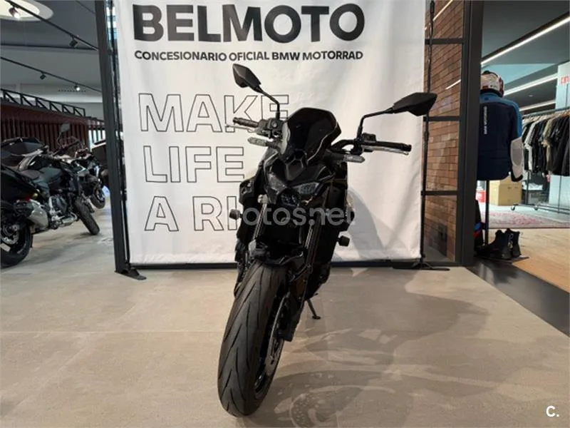 Kawasaki Z900 – Vista 3