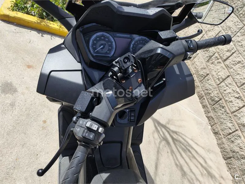 Honda Forza 125 – Vista 4