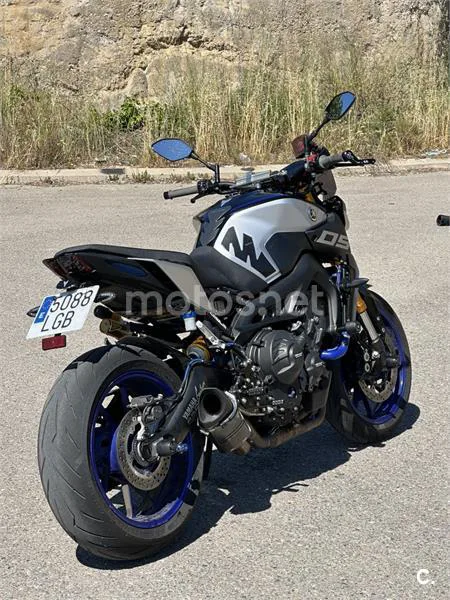 Yamaha MT-09 – Vista 3