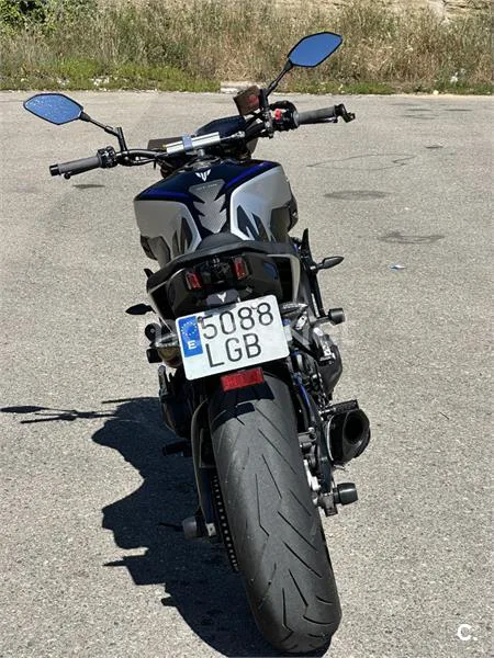 Yamaha MT-09 – Vista 6