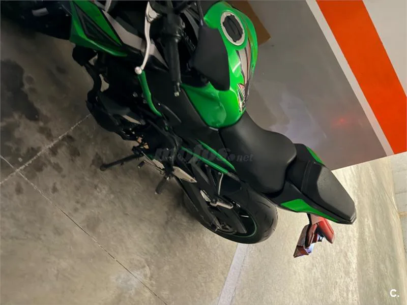 Kawasaki Z900 – Vista 3