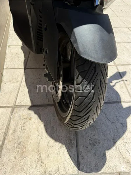 Yamaha XMAX 125 – Vista 3
