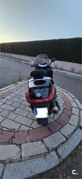 Piaggio X EVO 400 – Vista 3