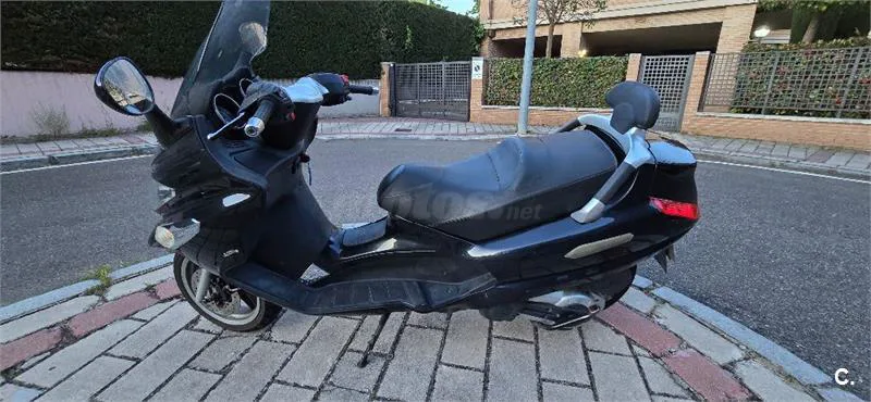 Piaggio X EVO 400 – Vista 5