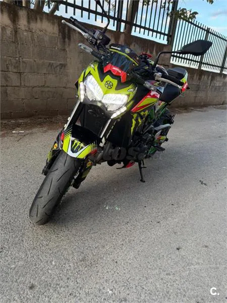 Kawasaki Z900 – Vista 3