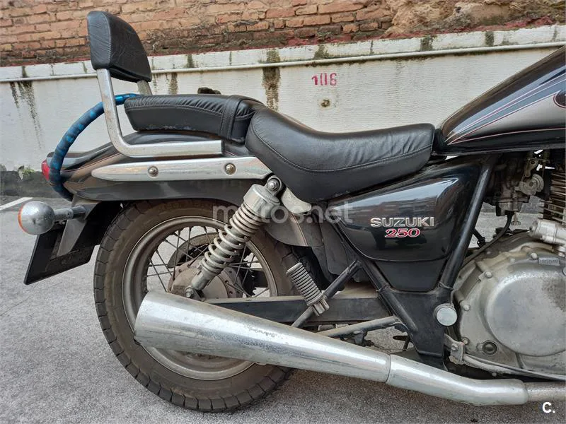 Suzuki Marauder 250 – Vista 5