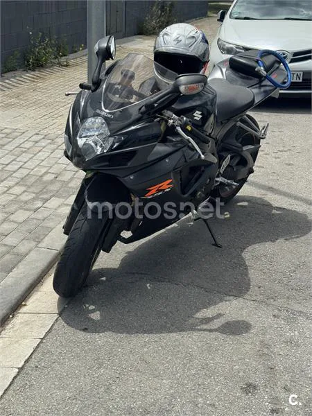Suzuki GSX-R600 – Vista 4