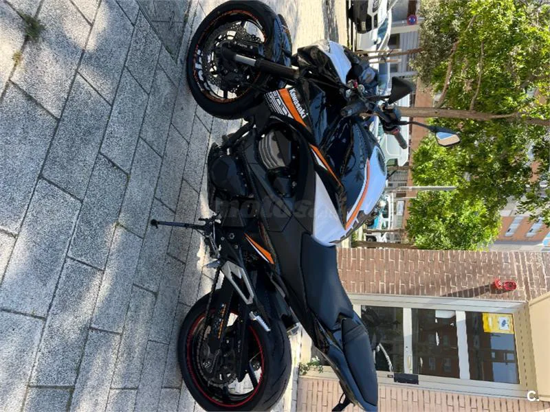 Kawasaki Z800 – Vista 3