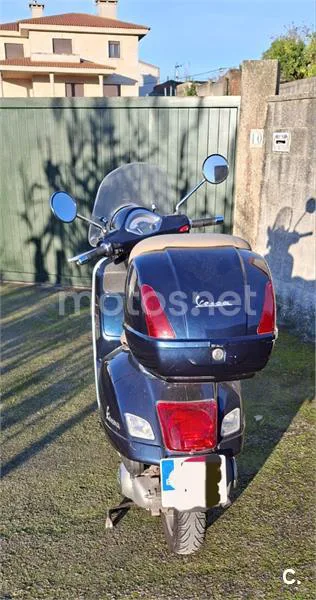 Vespa GTS 300 – Vista 4