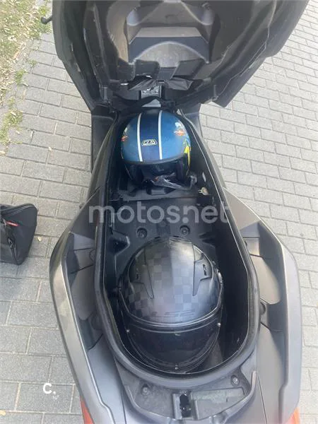 Yamaha XMAX 125 – Vista 4