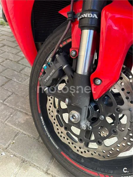 Honda CBR 1000 RR Fireblade – Vista 2