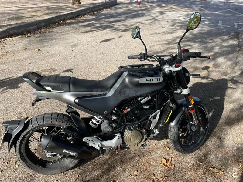 Husqvarna Svartpilen 401 – Vista 4