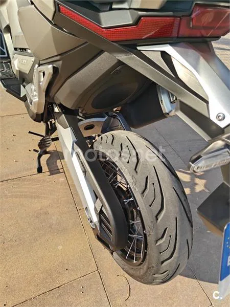 Honda X-ADV – Vista 4