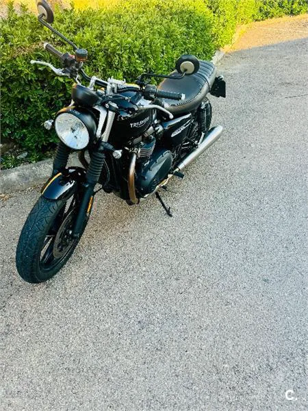 Triumph Street Twin - Vista 3