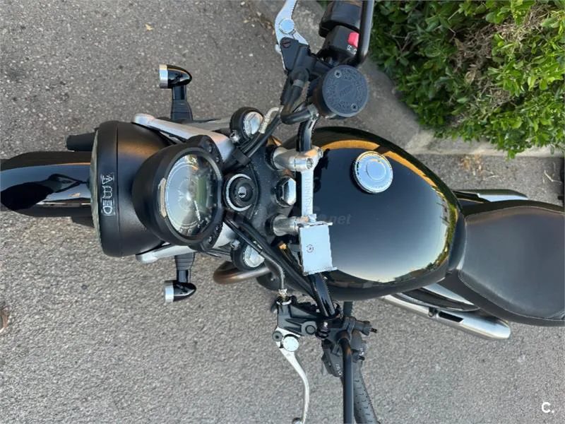Triumph Street Twin - Vista 7