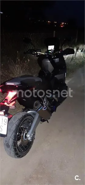 Honda X-ADV – Vista 4