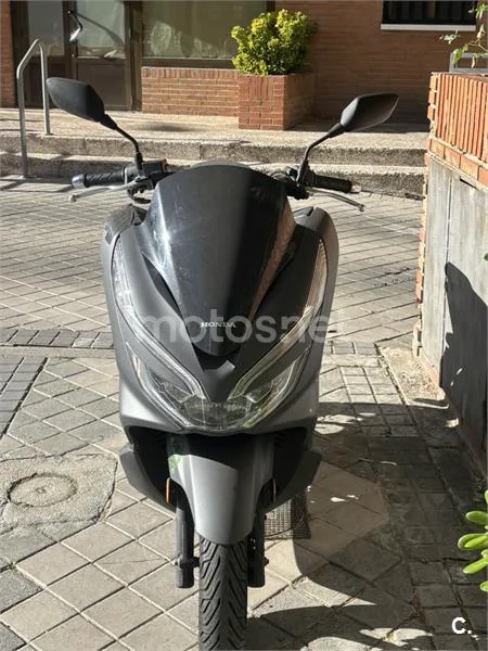 Honda PCX 125 – Vista 3