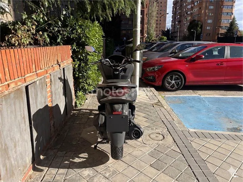 Honda PCX 125 – Vista 4