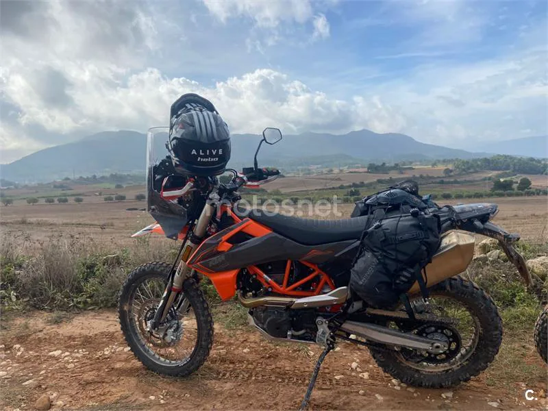 KTM 690 Enduro R – Vista 3
