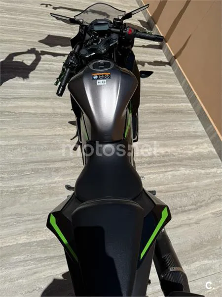 Kawasaki Ninja 125 – Vista 4