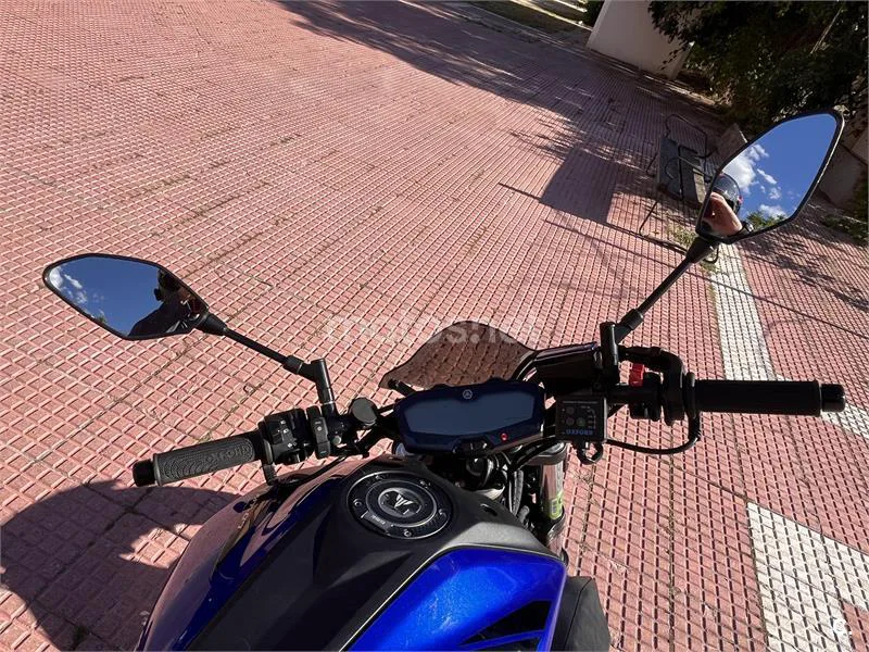 Yamaha MT-07 – Vista 7