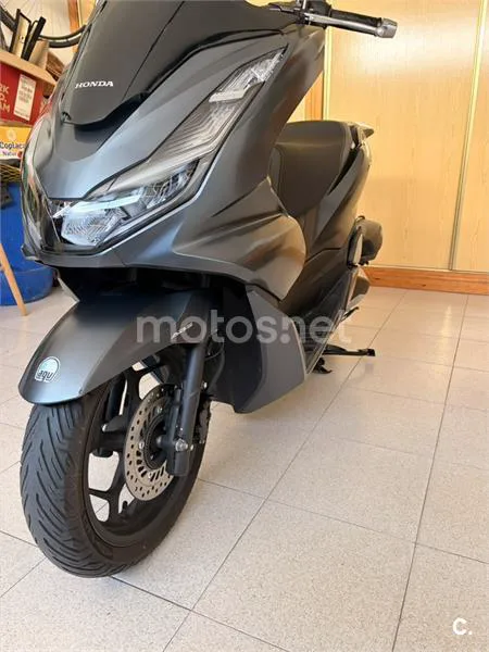 Honda PCX 125 – Vista 3