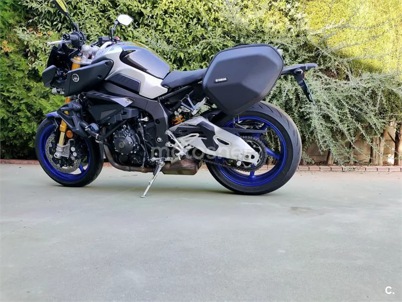 Yamaha MT-10 – Vista 2
