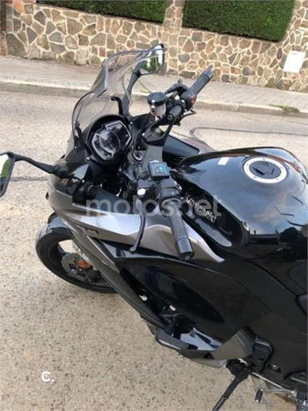 Kawasaki Z1000 SX – Vista 2