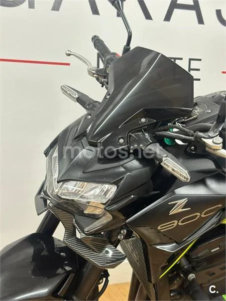Kawasaki Z900 – Vista 11