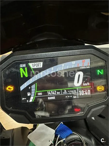 Kawasaki Z900 – Vista 14