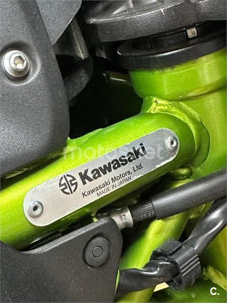 Kawasaki Z900 – Vista 16