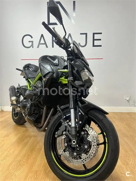 Kawasaki Z900 – Vista 5