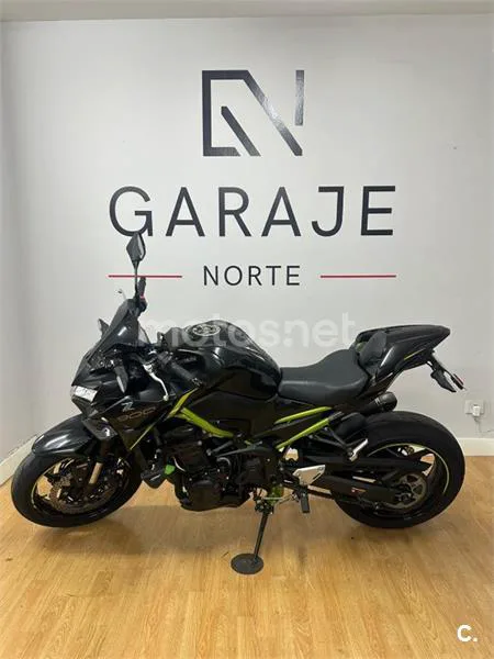 Kawasaki Z900 – Vista 8