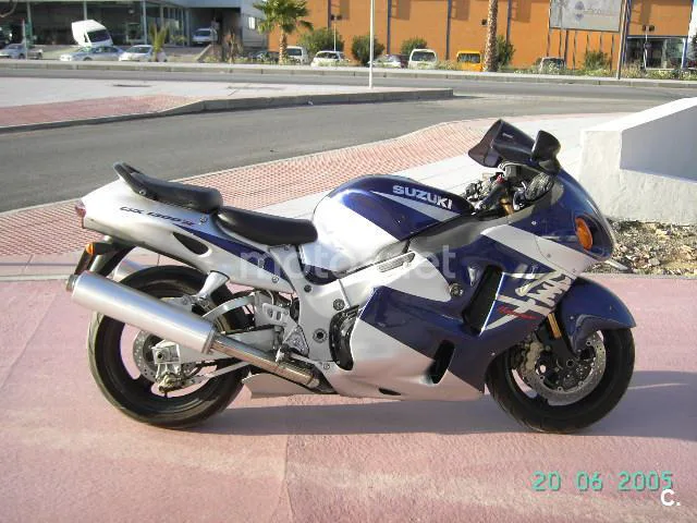 Suzuki Hayabusa – Vista 2